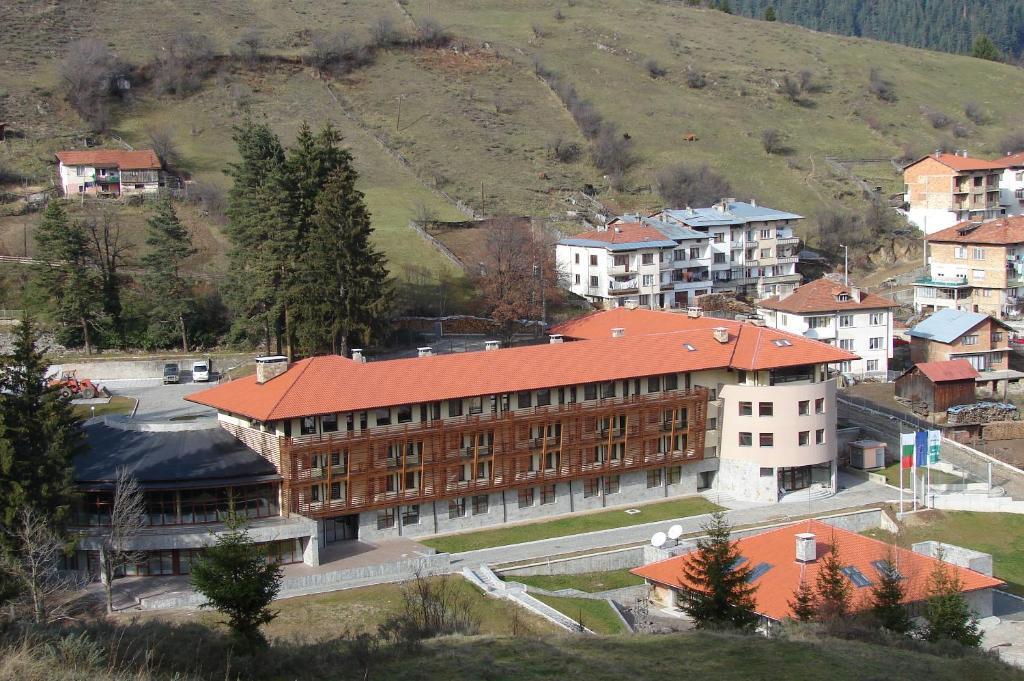 Borika Hotel TsTschepelare Exterior foto