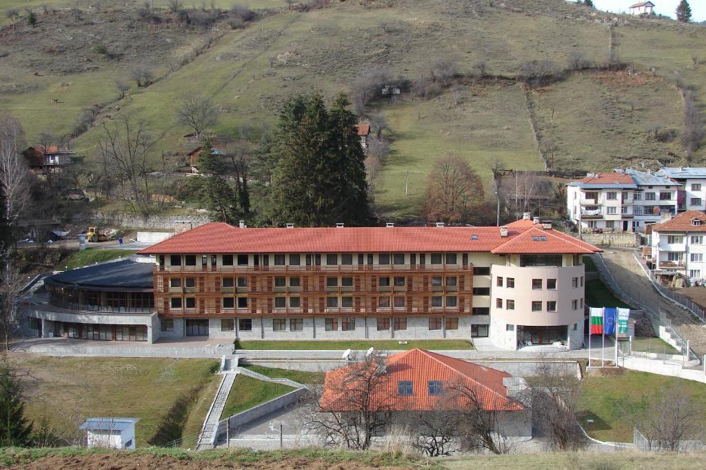 Borika Hotel TsTschepelare Exterior foto